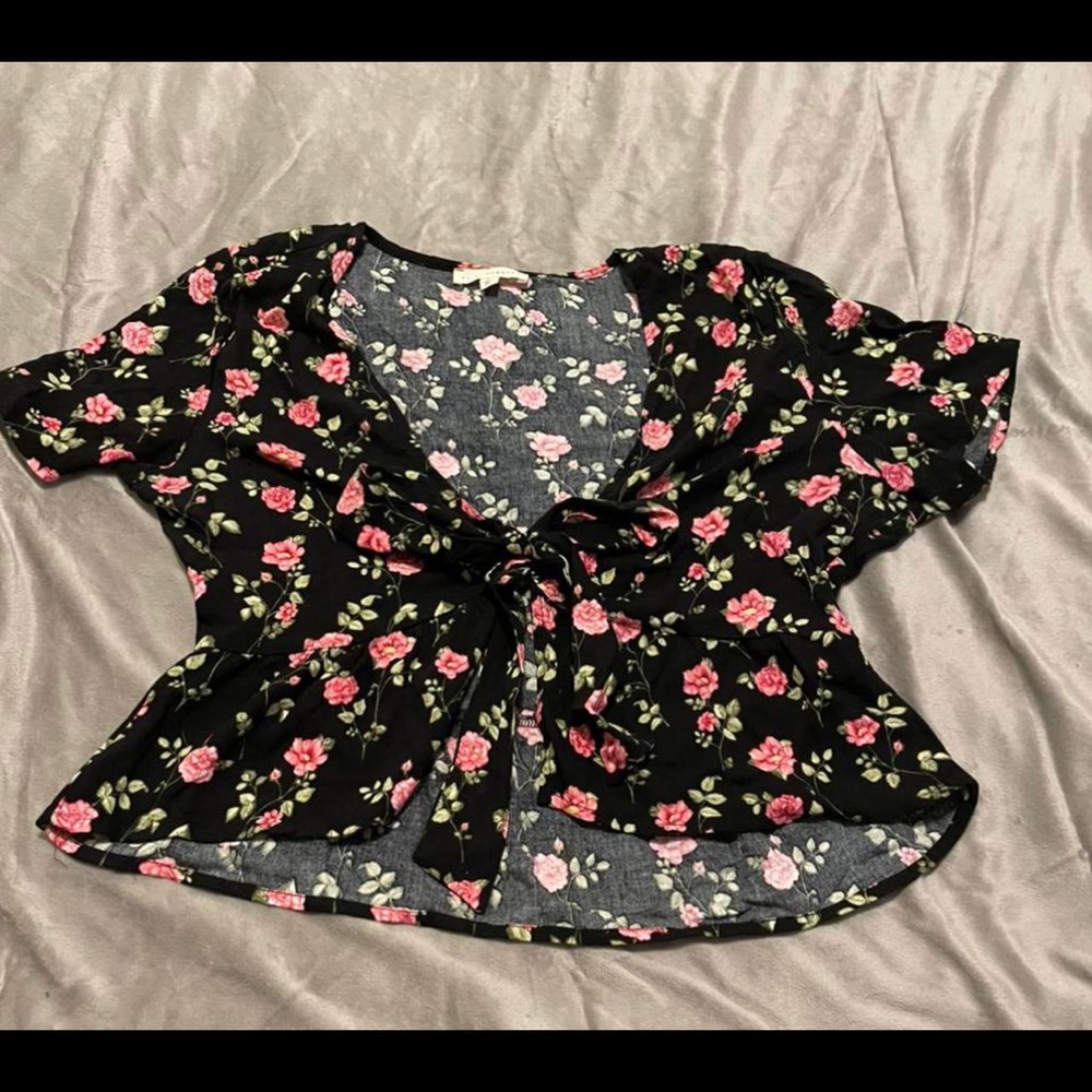 PacSun (la hearts) blouse